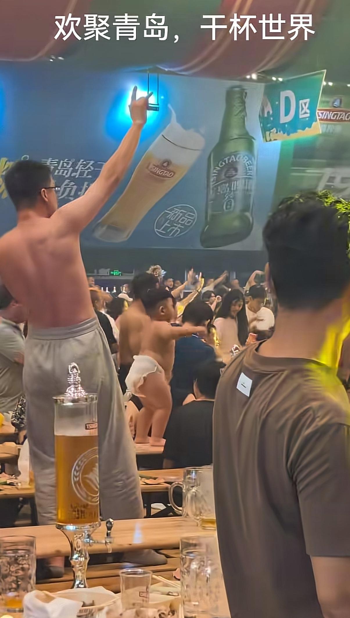 网友：酒量取决于纸尿裤能装多少尿[捂脸]