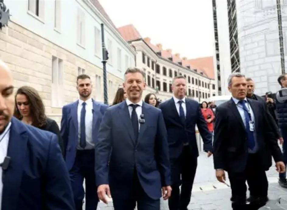 匈牙利新政府为乌克兰加入欧提出11项要求！
匈牙利新政府（2026年5月）针对乌