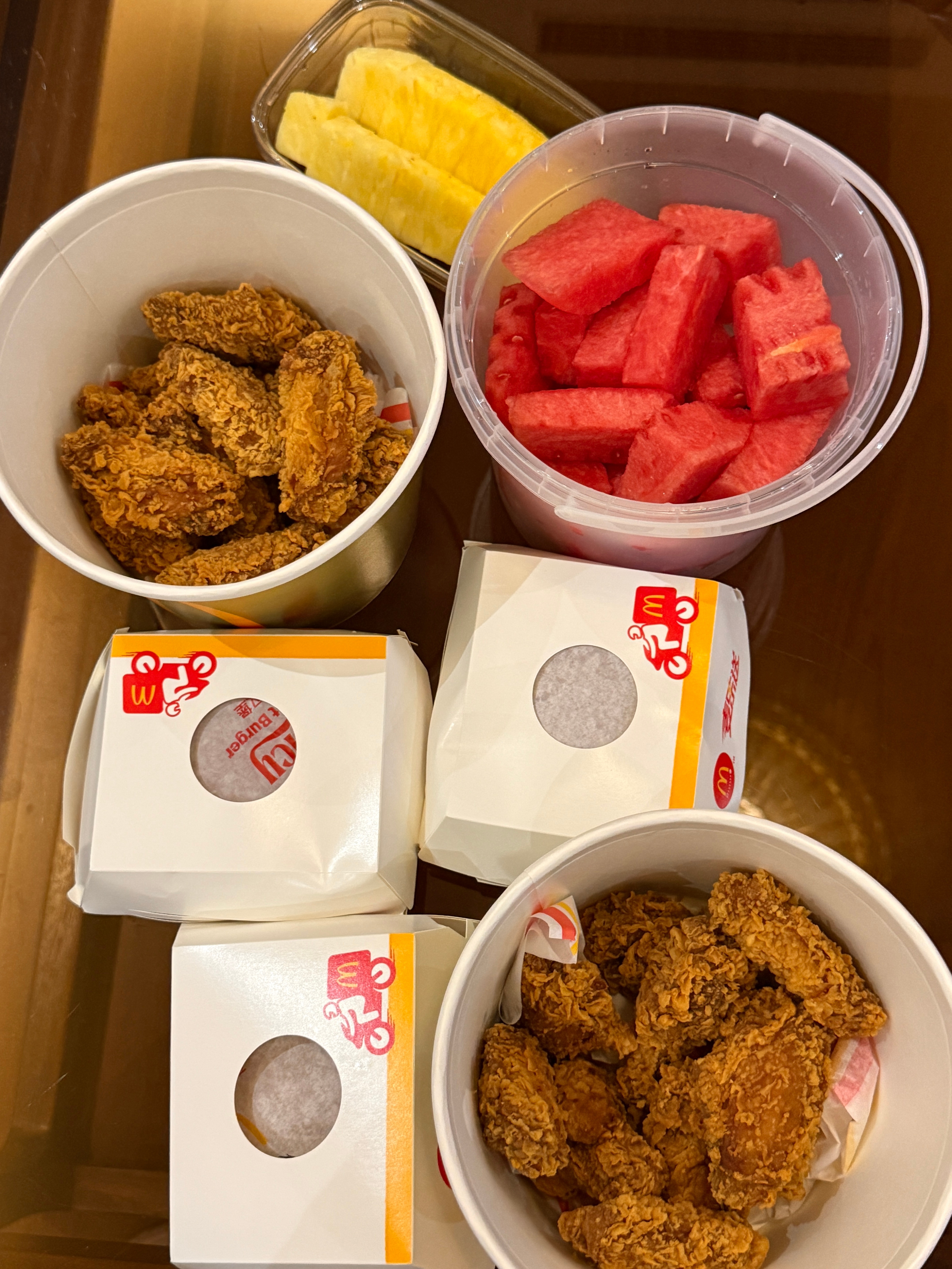 朴素的一餐 小酱如果剩了我再吃，我估计他吃不完这么多，真成饭桶了，天天这么吃我很