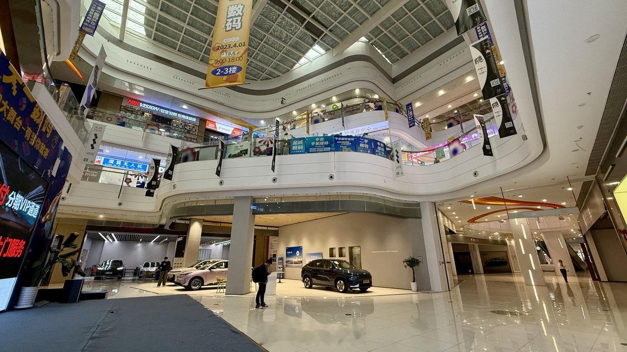 宁波天封塔旁1436套房产两次流拍后再度挂牌 位于海曙老城核心、天封塔东侧的海曙