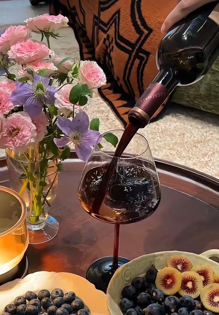 中年夫妻最大的冷漠：可以同房，但是不再接吻！今天我跟闺蜜聊天，她随口说了一句，她