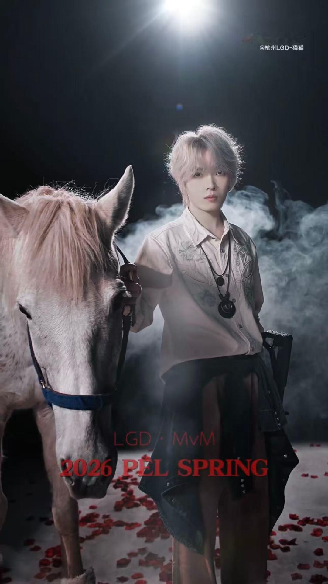 PEL选手马年主题转场 赛场见真章，你会记住这匹“安静的马”，和它背上那颗沸腾的