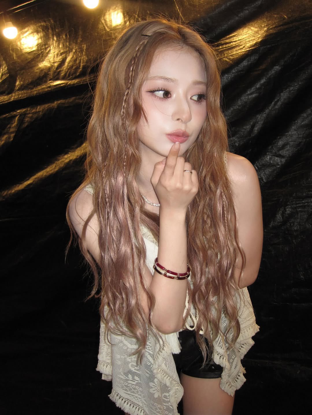 李娜炅 🐣蜜桃笑颜李娜炅 260617 娜炅ins更新Day and Nigh