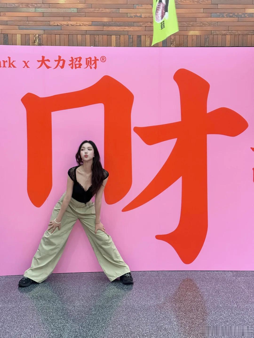 大鹏一日同风起，扶摇直上九万里。时间：004 ⏰ 01:00联赛：瑞典超 马尔默