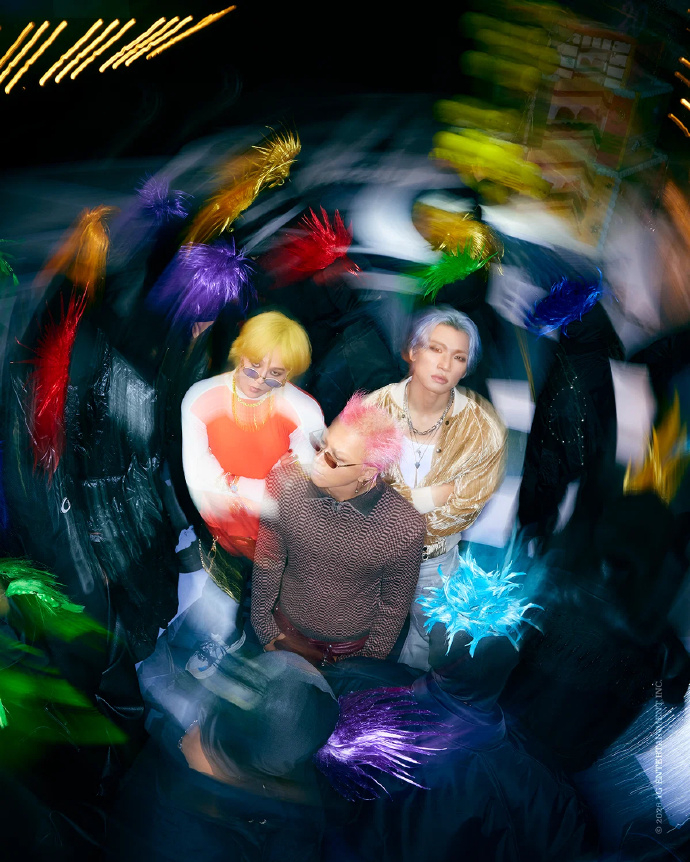 bigbang新歌团体概念照 bigbang新歌团体概念照有！三位老哥哥的头发真