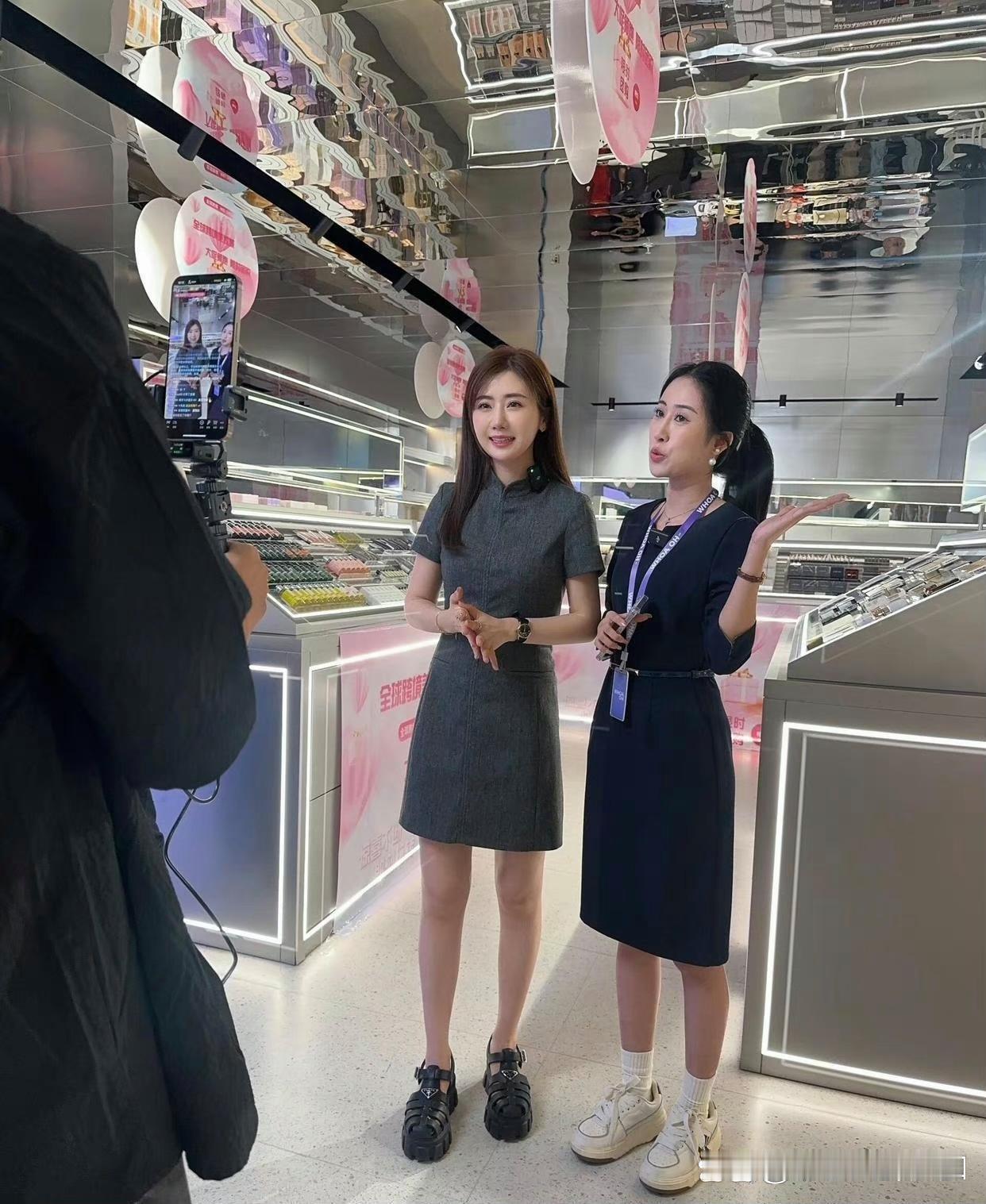 福原爱竟然这么瘦，我一直以为她有点胖呢 ? ​​​