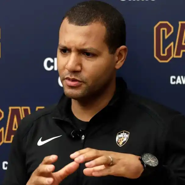 换来34顺位和一个未来次轮 ！nba选秀大会