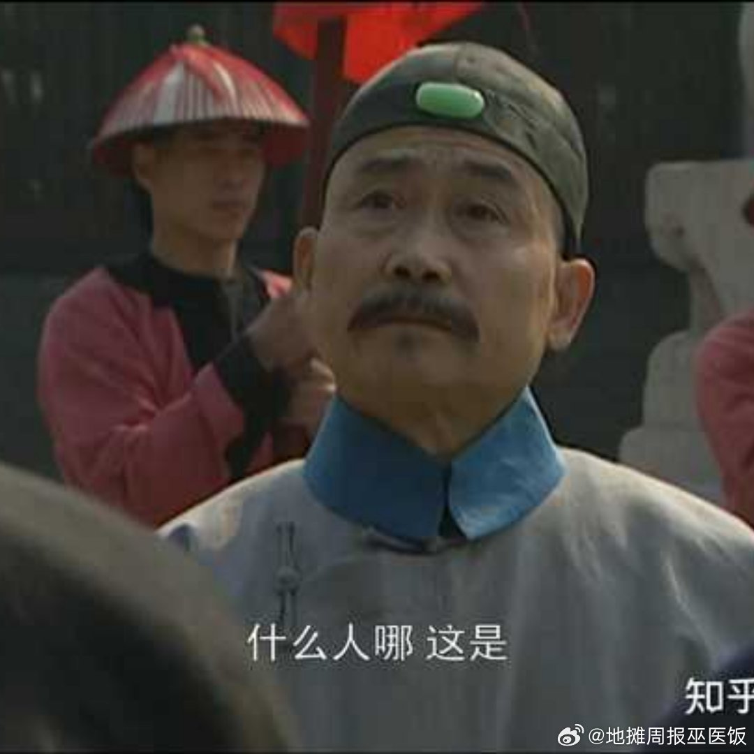 亚历山大阿诺德踢的那几场，使劲吹他在进攻方面有多重要，传球多好。卡瓦哈尔一复出，