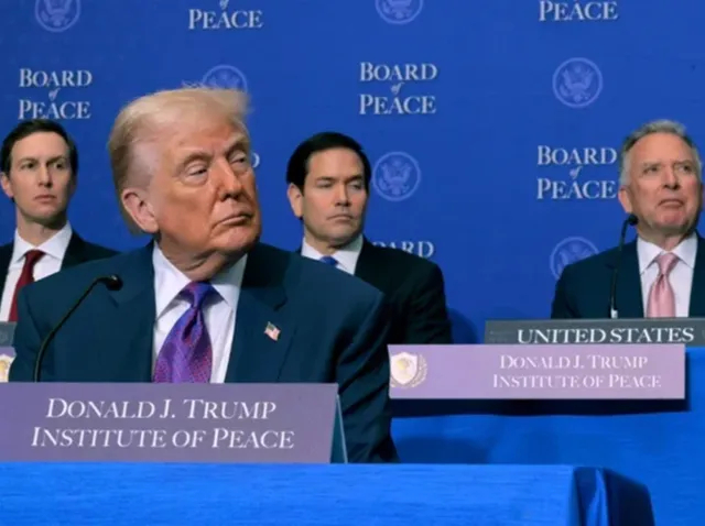 【特朗普甩锅，对伊朗开战，听了3个人意见，对中国还有个“好处”】开战第12天，伊