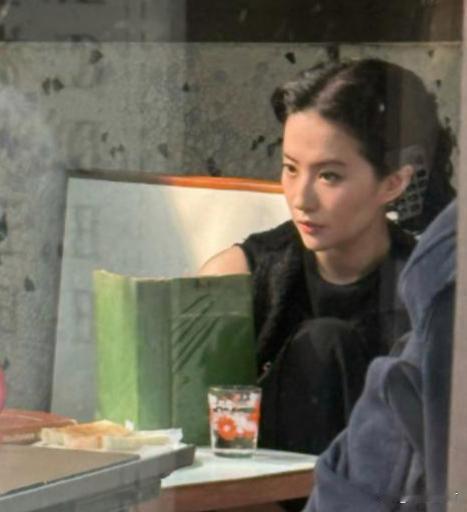 刘亦菲2026年最新演艺动态（截至8月3日）
 
一、影视项目：蓄力待播，8月迎