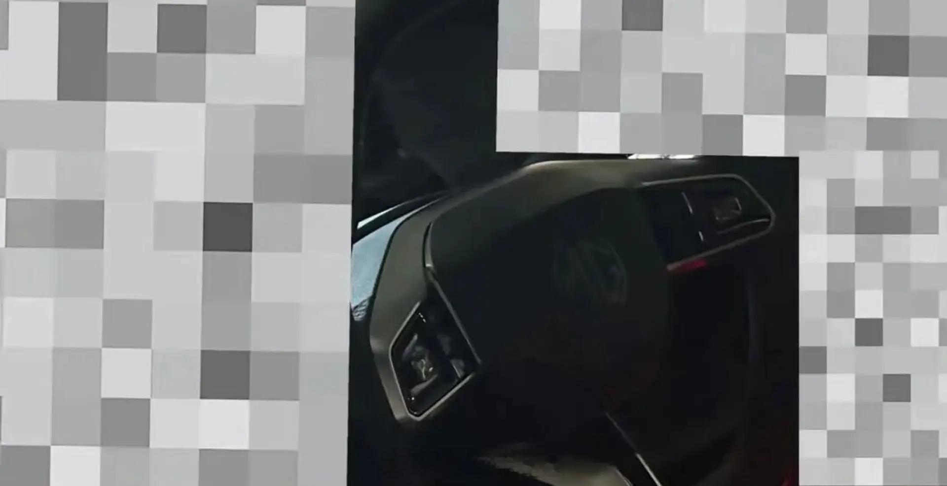 MG全新车型！轿跑设计+激光雷达从车门侧标的“07”标志来看，预计将命名为MG0