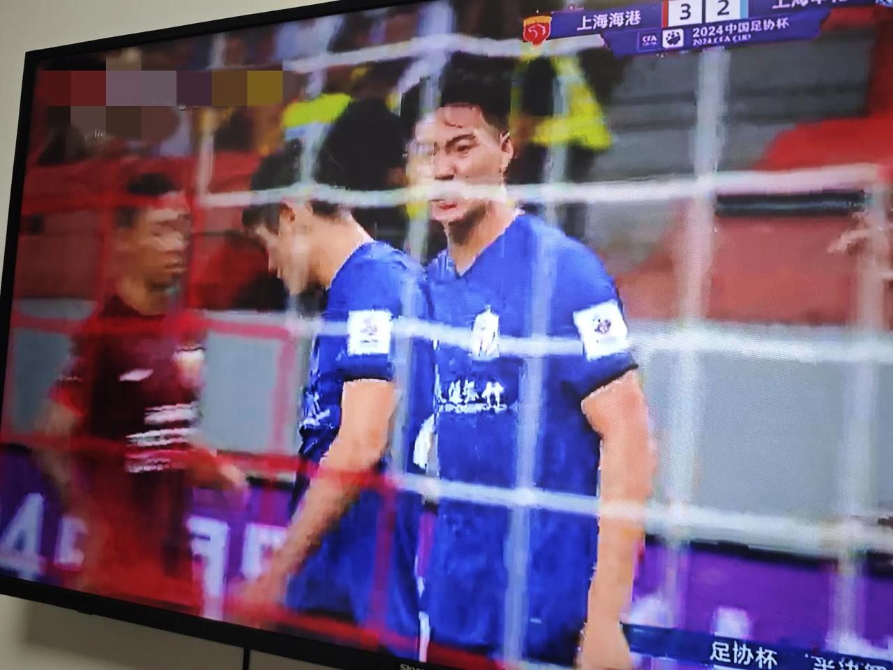 武磊挨骂，是一件好事，证明了中国足球已经冲出亚洲，接轨世界了！
哥伦比亚的足球，