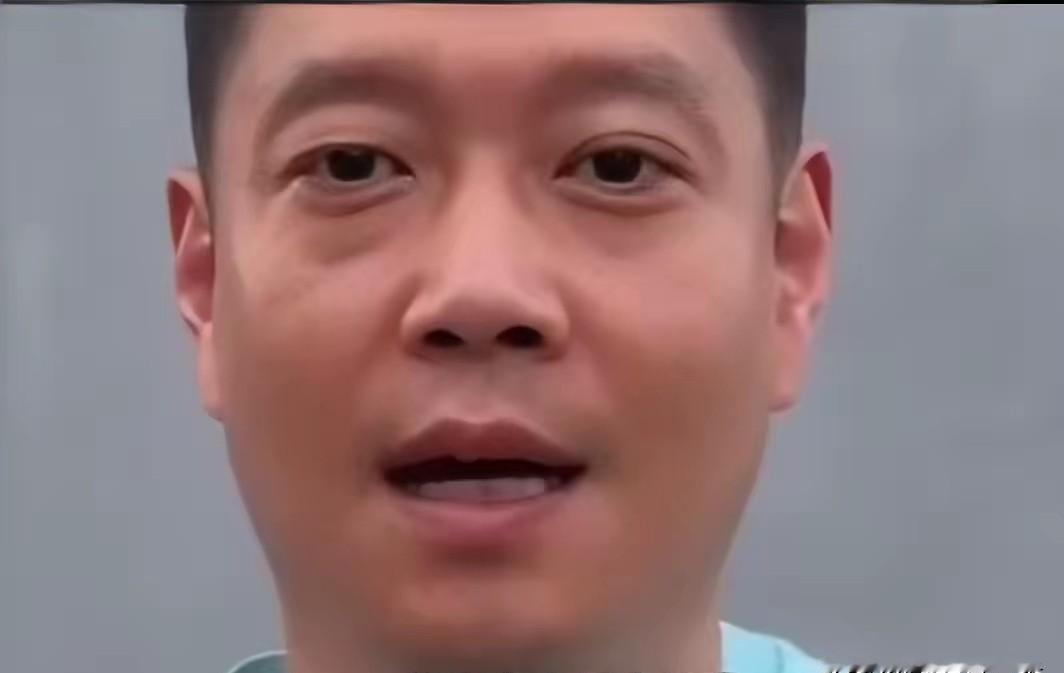 打球那会儿挺轻松的，她说退役后想回家陪爸妈。
刷到孙颖莎聊退役后的生活，挺轻松的
