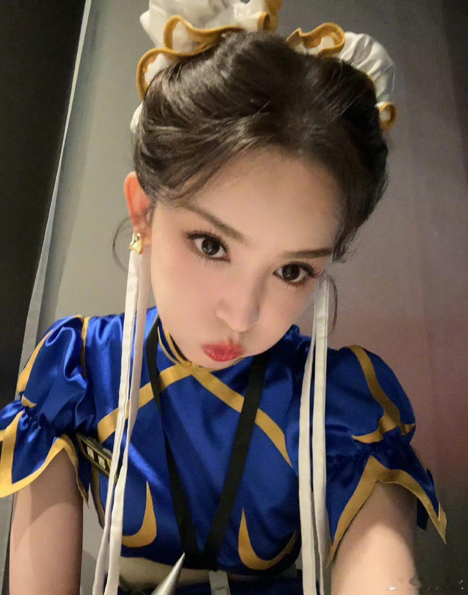 赵樱子曝娜扎打游戏很厉害想看cos，要知道娜扎这张脸简直就是绝配！ 