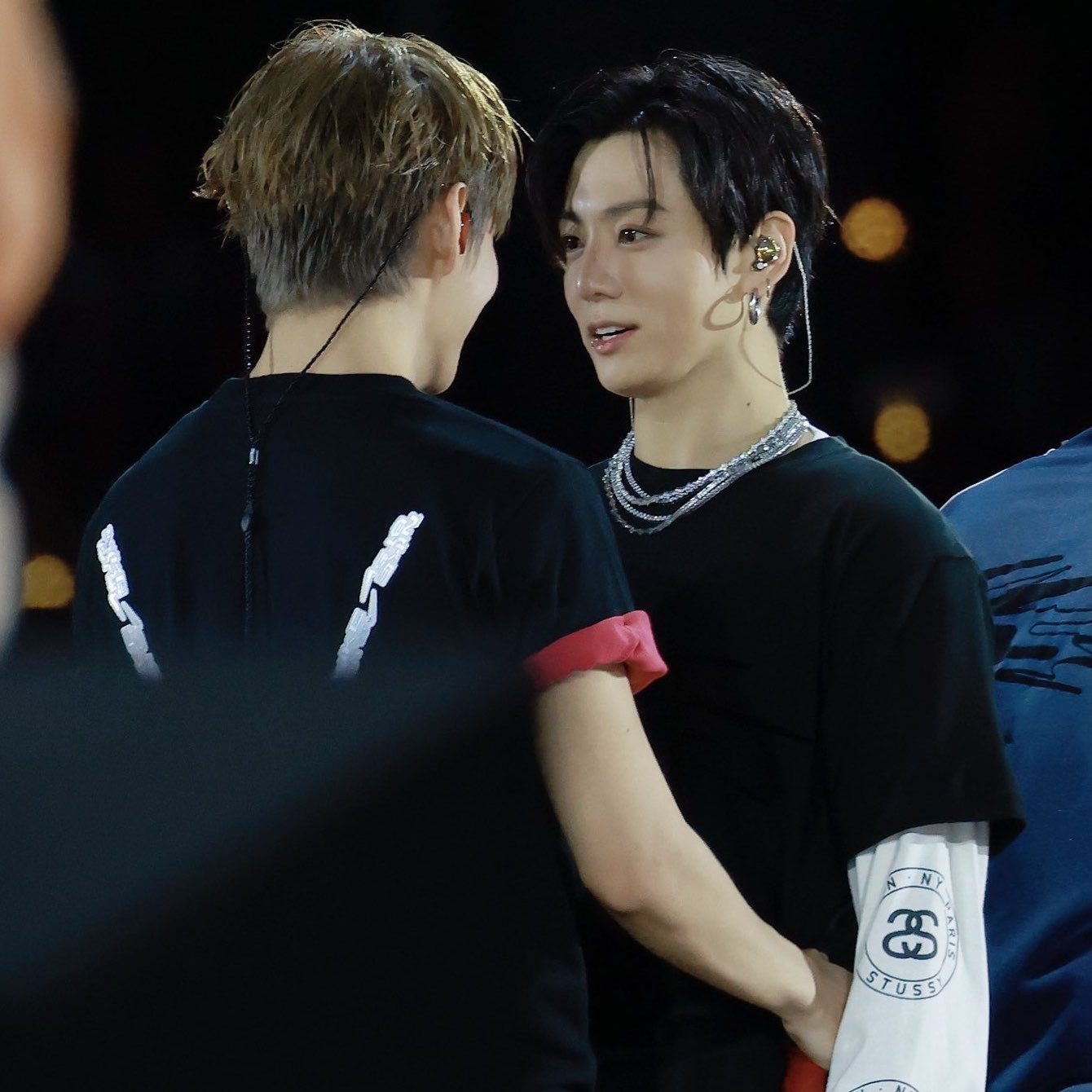 🐰👀🐯 ‘’your eyes tell‘’ 眼神真的永远藏不住 