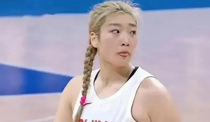 直言不讳，若中国女篮icon欲攀升世界之巅，中国女篮要登顶世界之巅，必须跨过美利