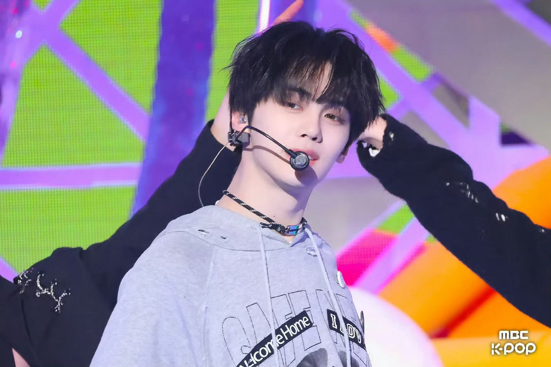 金奎彬愚人节贺图～百变汪汪🐶来袭！你想要的样子他都有金奎彬 六模一