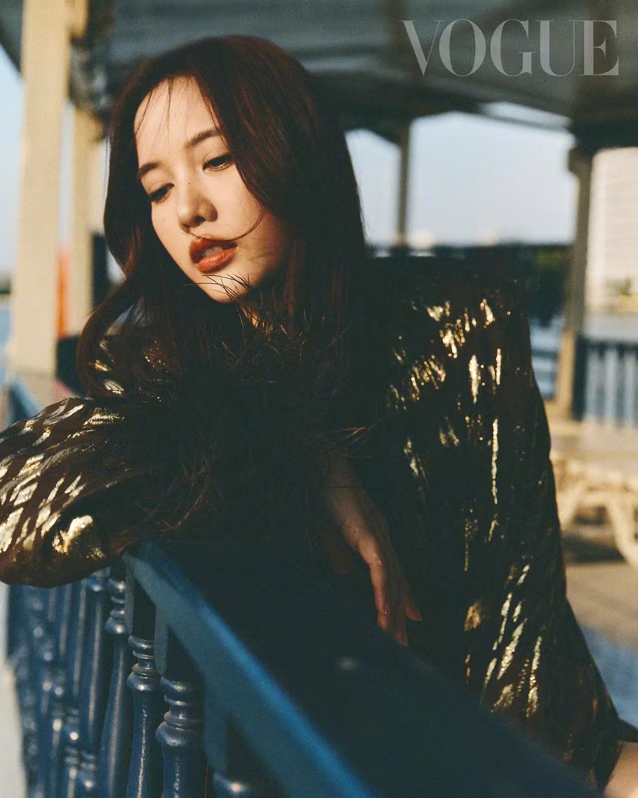 中国台湾版Vogue 六月刊封面人物，来自泰国的女演员Freen Sarocha