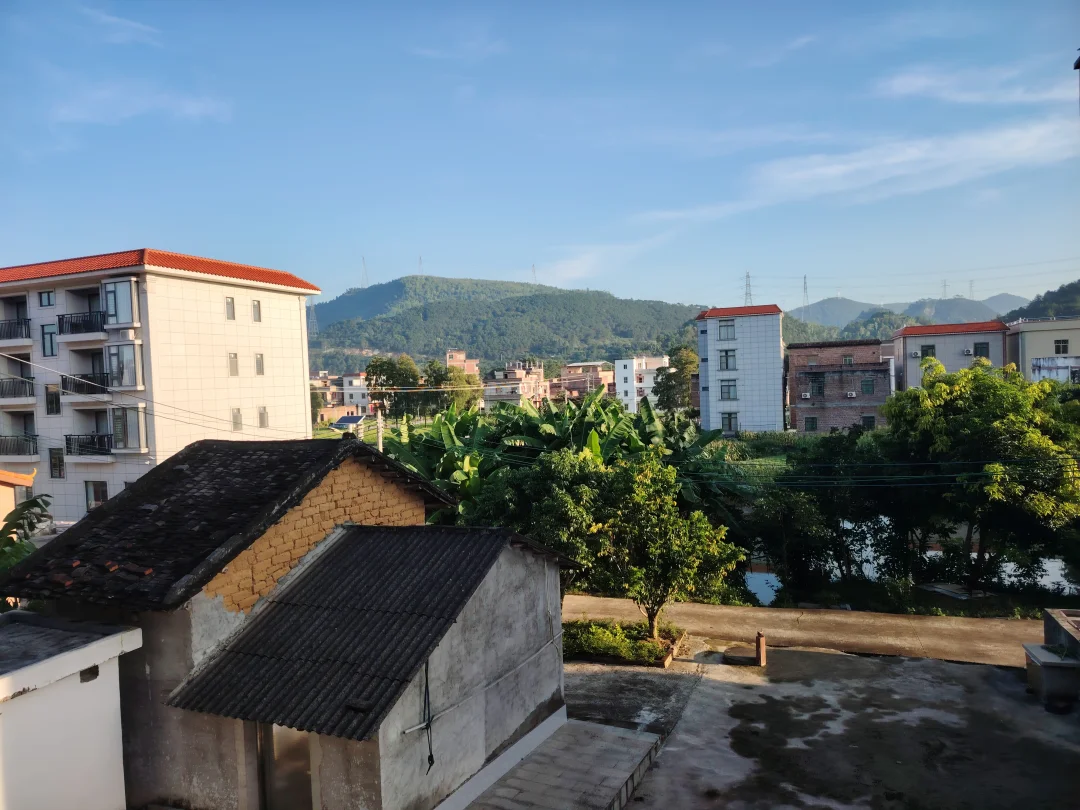 云浮市区被山区包围，不如迁去罗定平原？