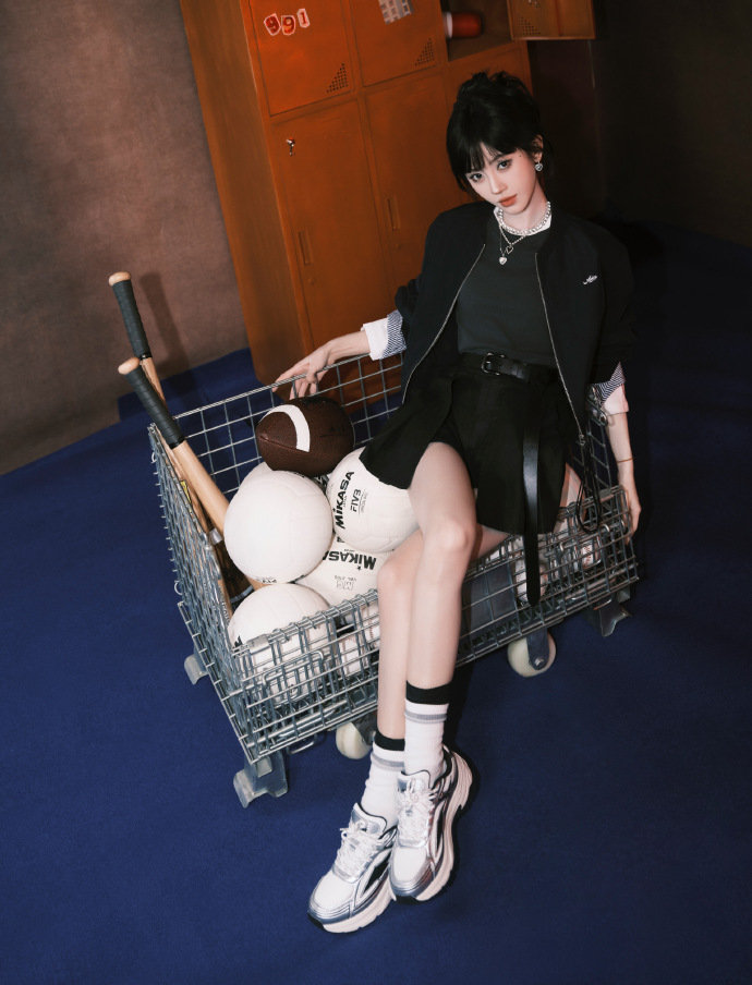 鞠婧祎allblack酷姐感 doublecool的鞠婧祎    doublec