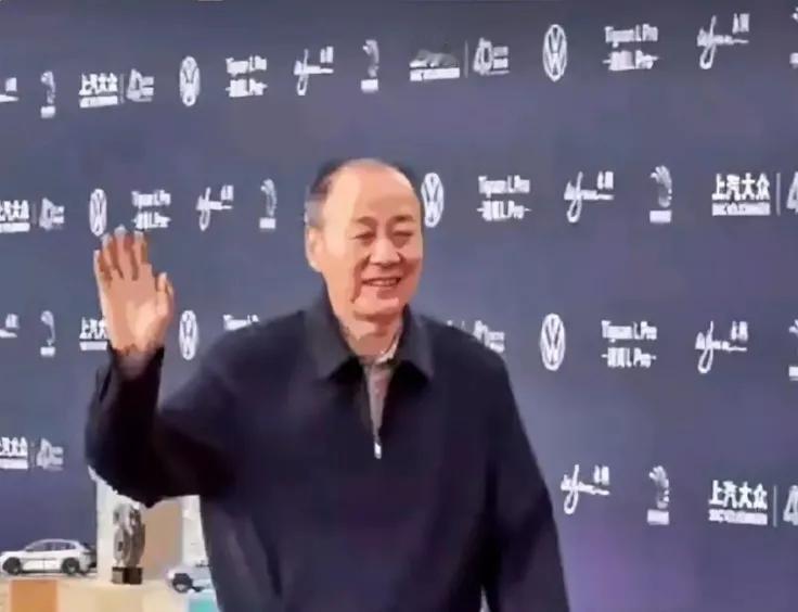 这老头看着好眼熟，在剧中扮演的都是坏男人，是一位老戏骨，你认出他是谁了吗？#娱乐