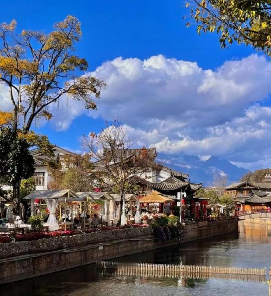 看完贾平凹的《闲人》，人生其实意义不大！
每天的日子，其实就是围绕吃饭、睡觉和一