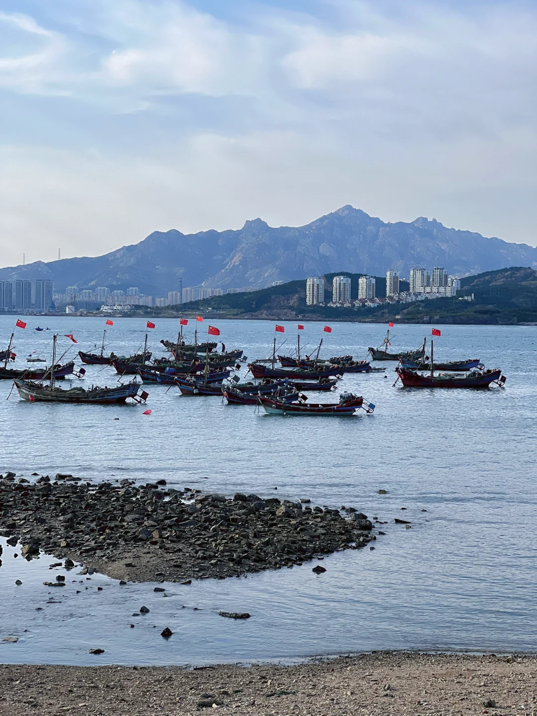 国内有山有水的大城市，除了青岛还有哪？