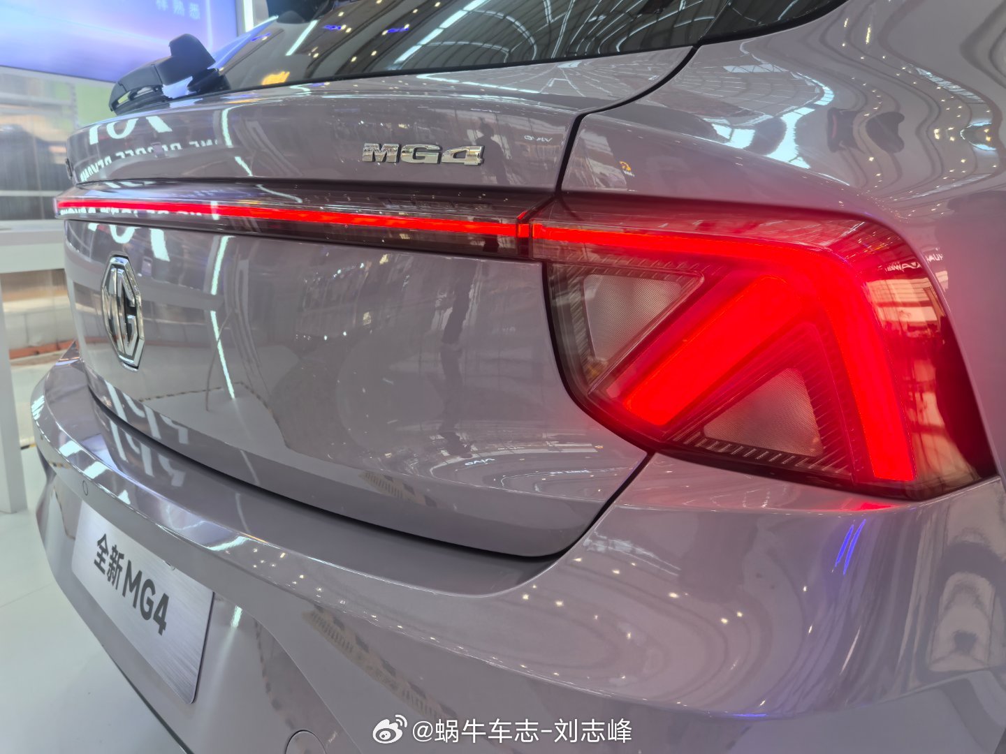 MG是不是对 箭头→尾灯 有什么执念～哈哈全新mg4 ​​​