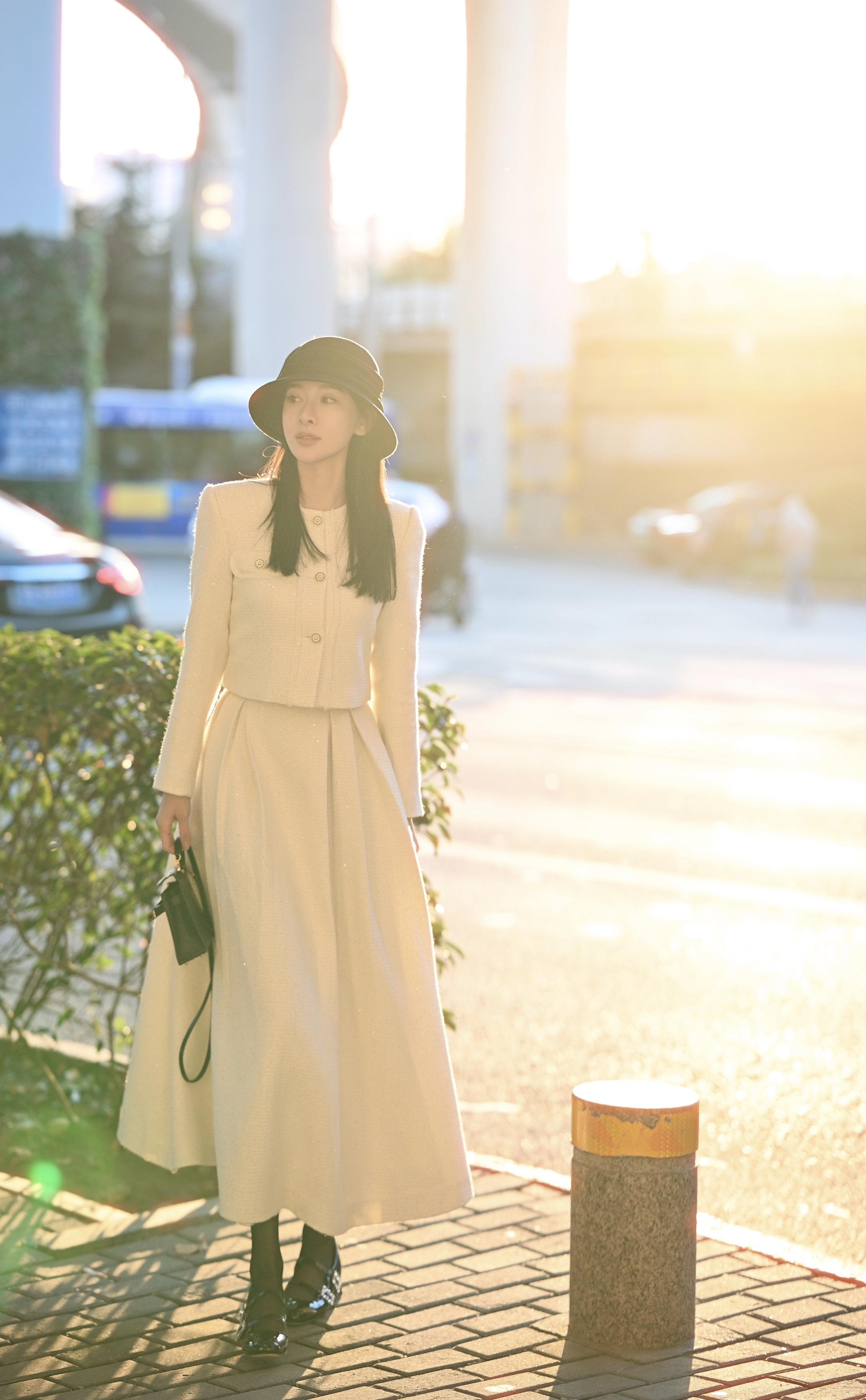 日子落在了阳光里。