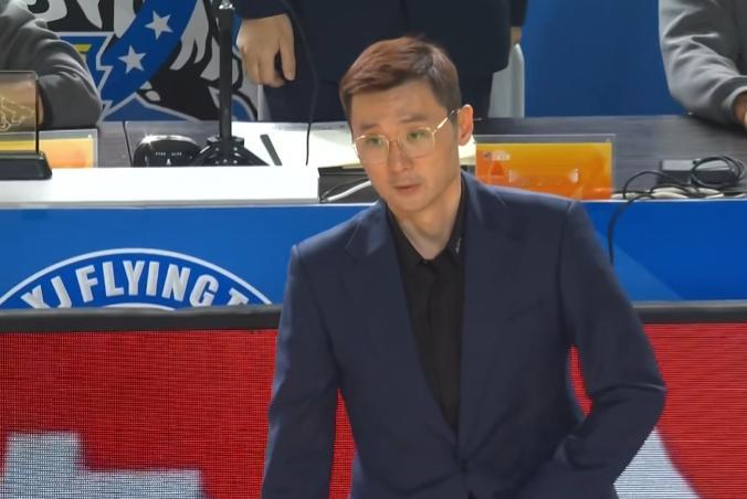 我看这两位近期也比较危险，1个2胜4负了，1个2胜3负。虽然我个人很不喜欢拿战绩