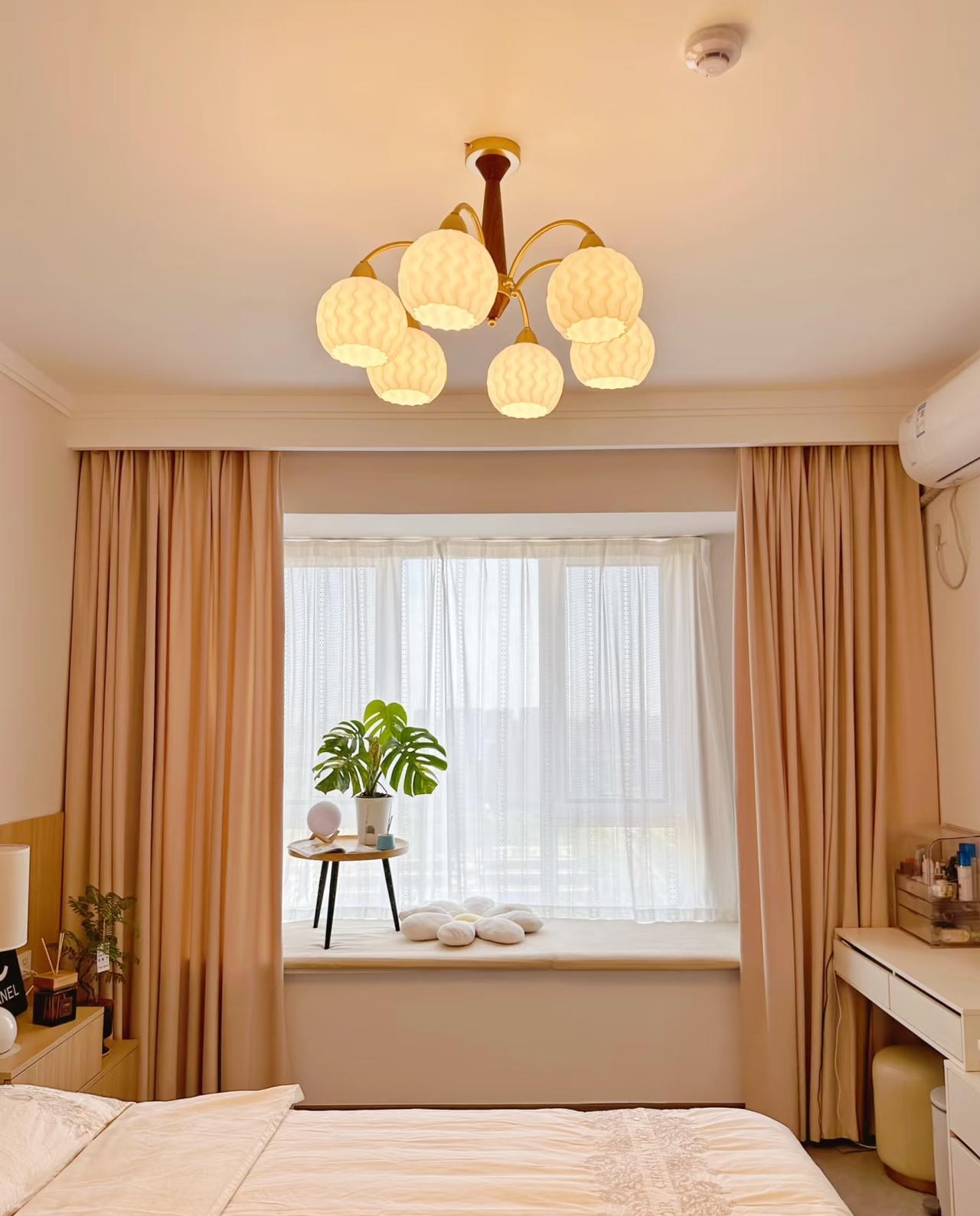 活了30多年才看透：这些真事儿，比大道理扎心10倍！
 
不是我故意泼冷水，是亲