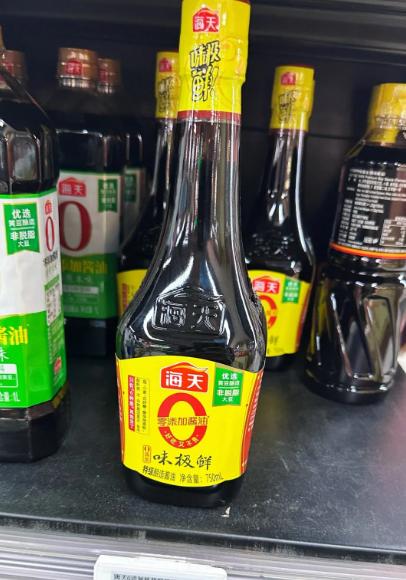 为什么酱油大多装玻璃瓶，而同是调味品的醋却偏爱用塑料瓶？ 

不知道你逛超市调料