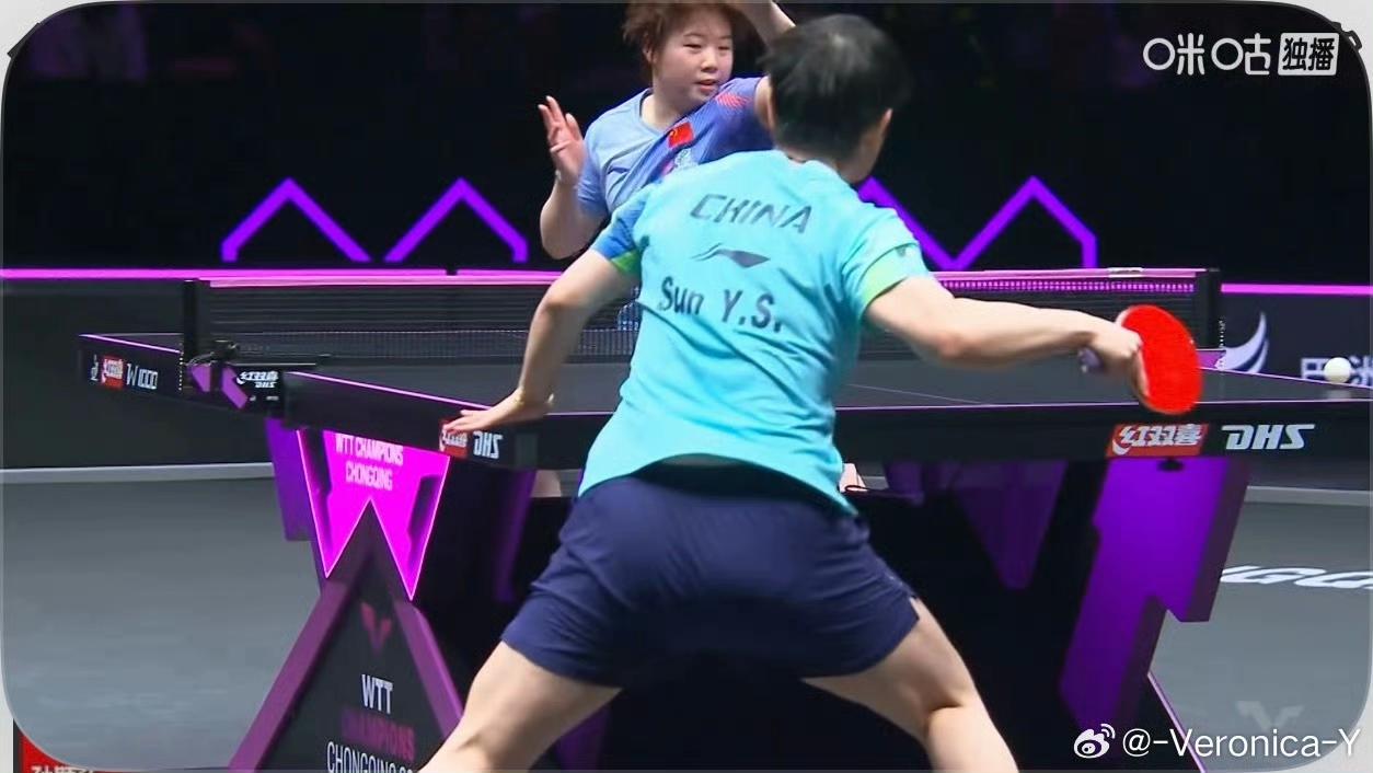 大比分孙颖莎🇨🇳1-3暂时落后于蒯曼🇨🇳！
当然，对于孙颖莎的比赛，在比