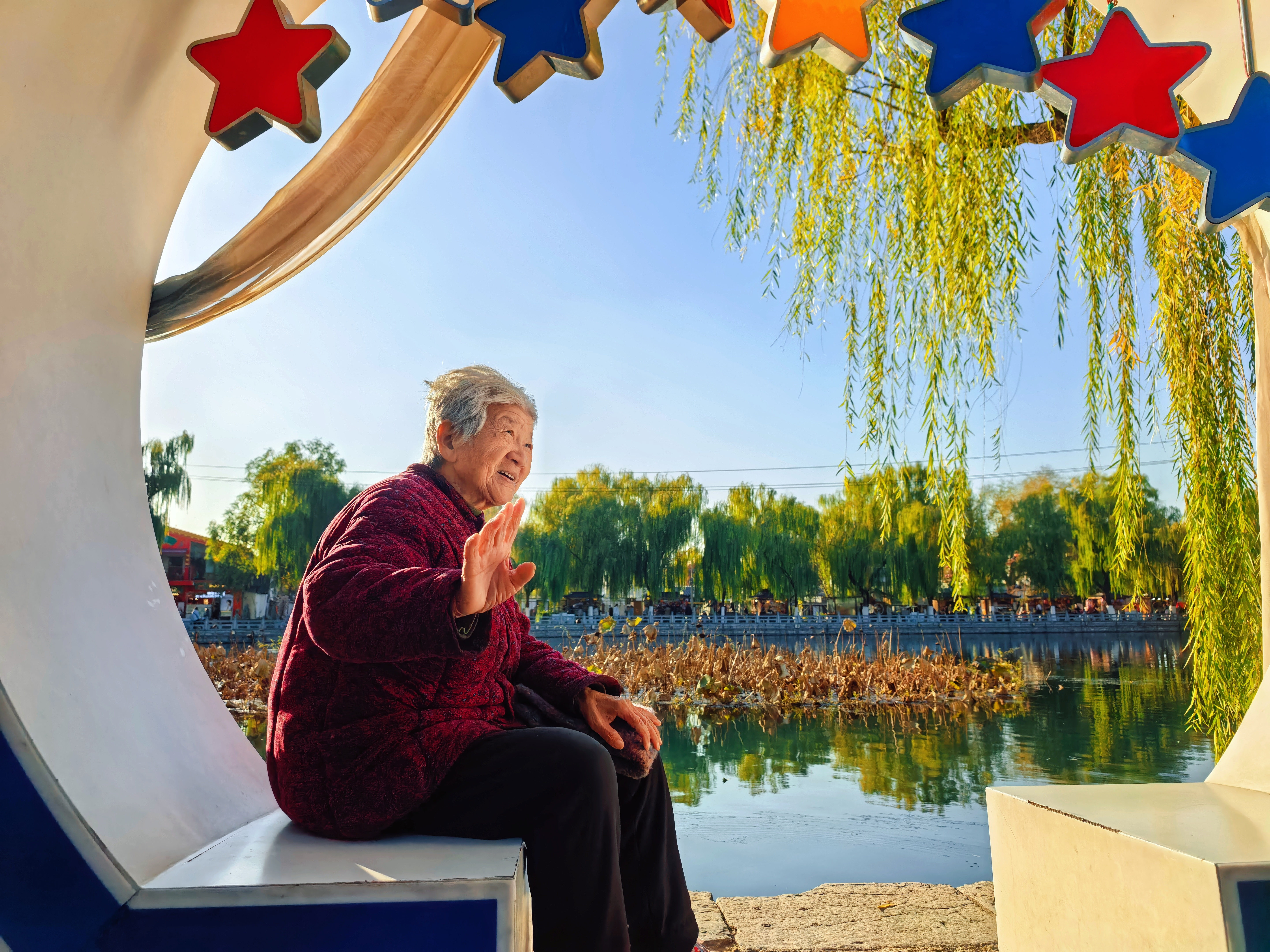 跟着  活动的脚步，我走进了济南历下区的百花洲历史文化街区。这里是济南“家家泉水