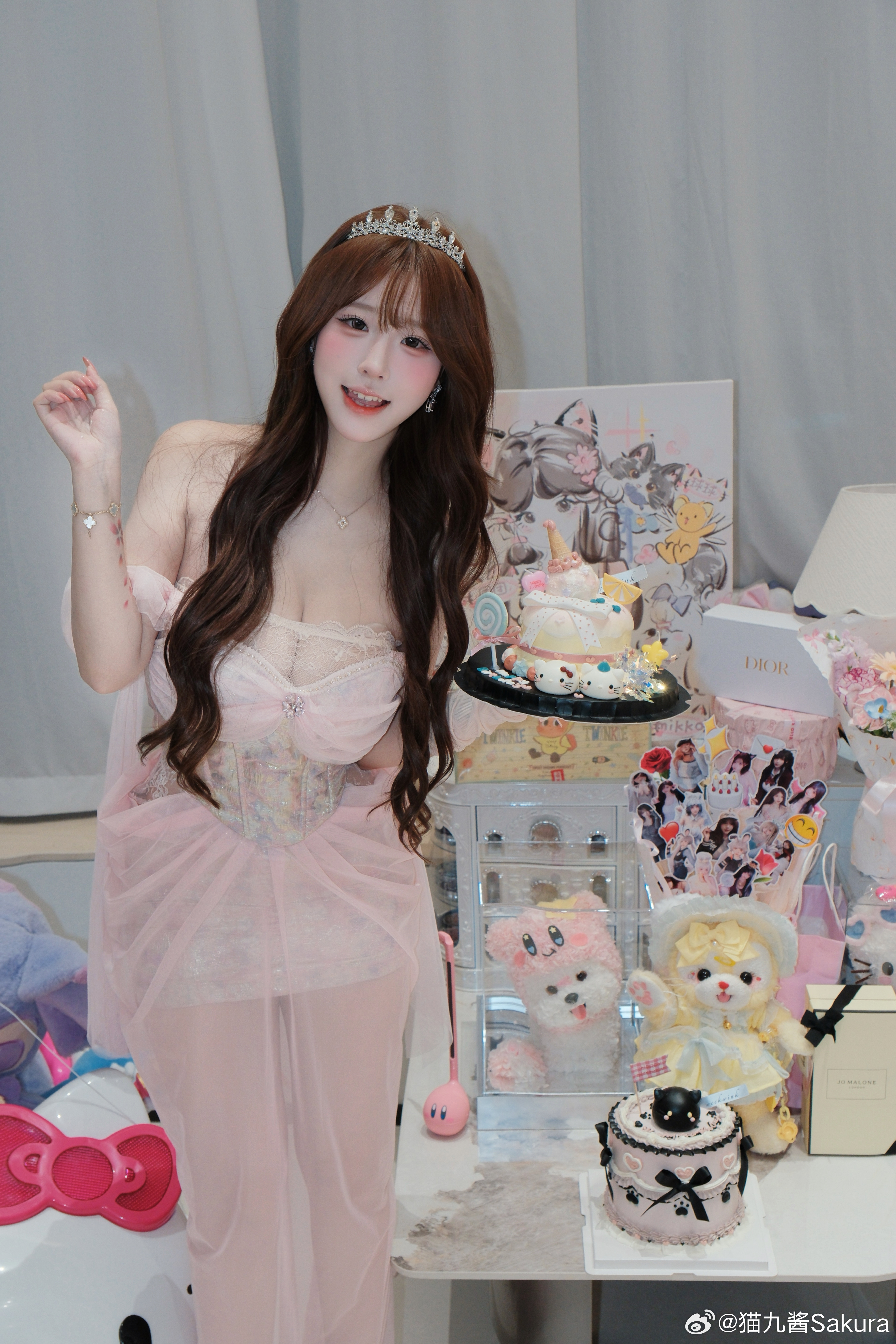 生日🎂时拍的 新的一岁也依然是被爱包围的一岁（大家的祝福都有看 特别感谢！） 