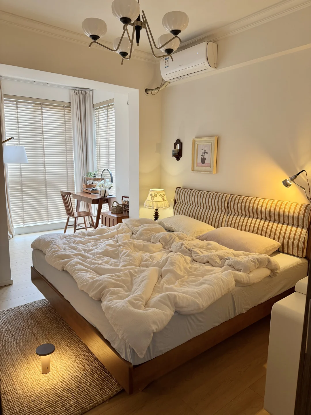 10㎡小房间，软包实木床真的太好躺了