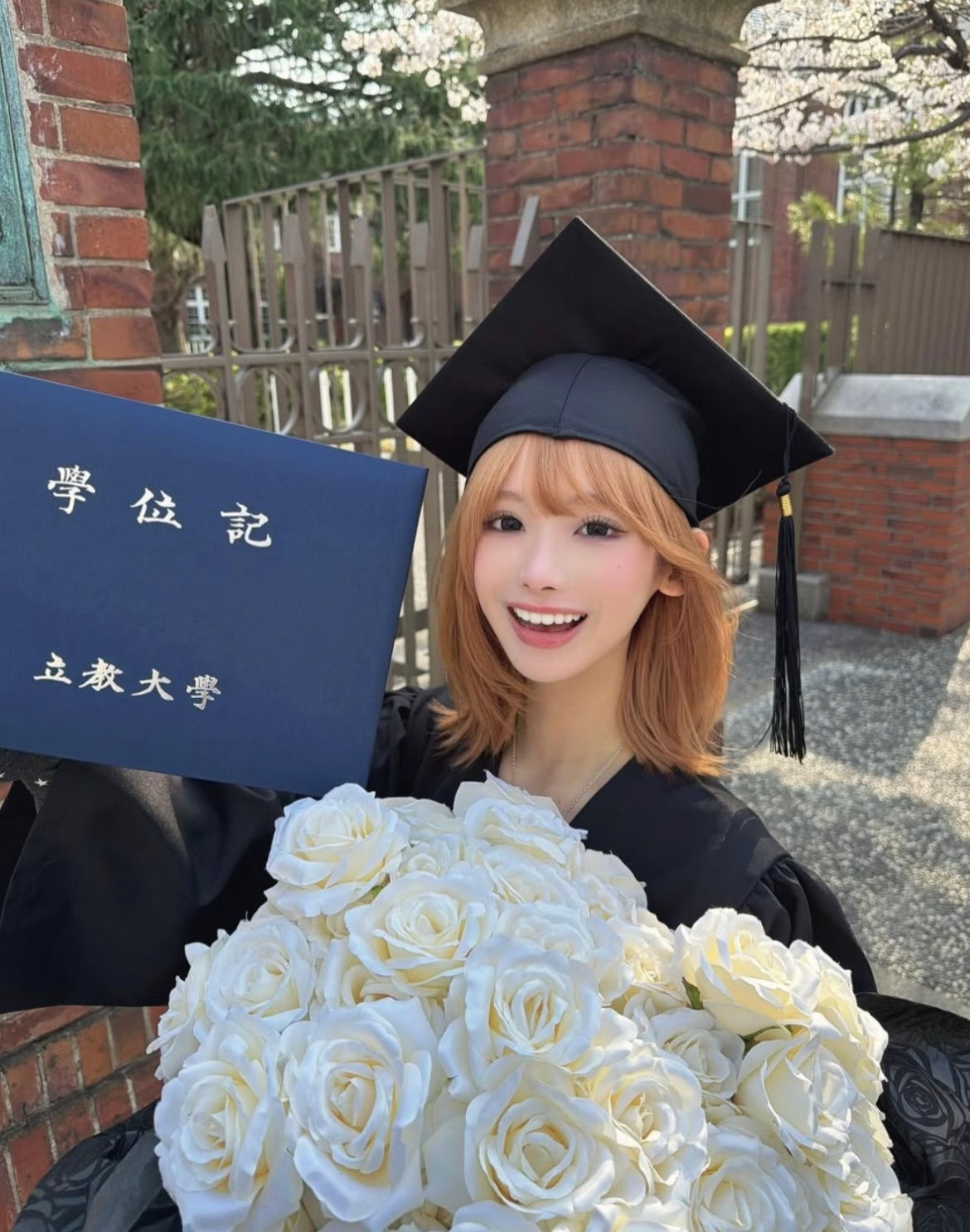 直播自杀日本女网红已身亡首先纠正一下，她不是直播自杀其次，语言真的可以杀人非常惋