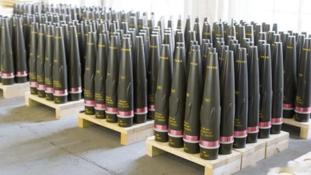 欧媒，捷克总统帕维尔称，捷克为乌克兰购买弹药的倡议参与国数量从18个减少到9个。