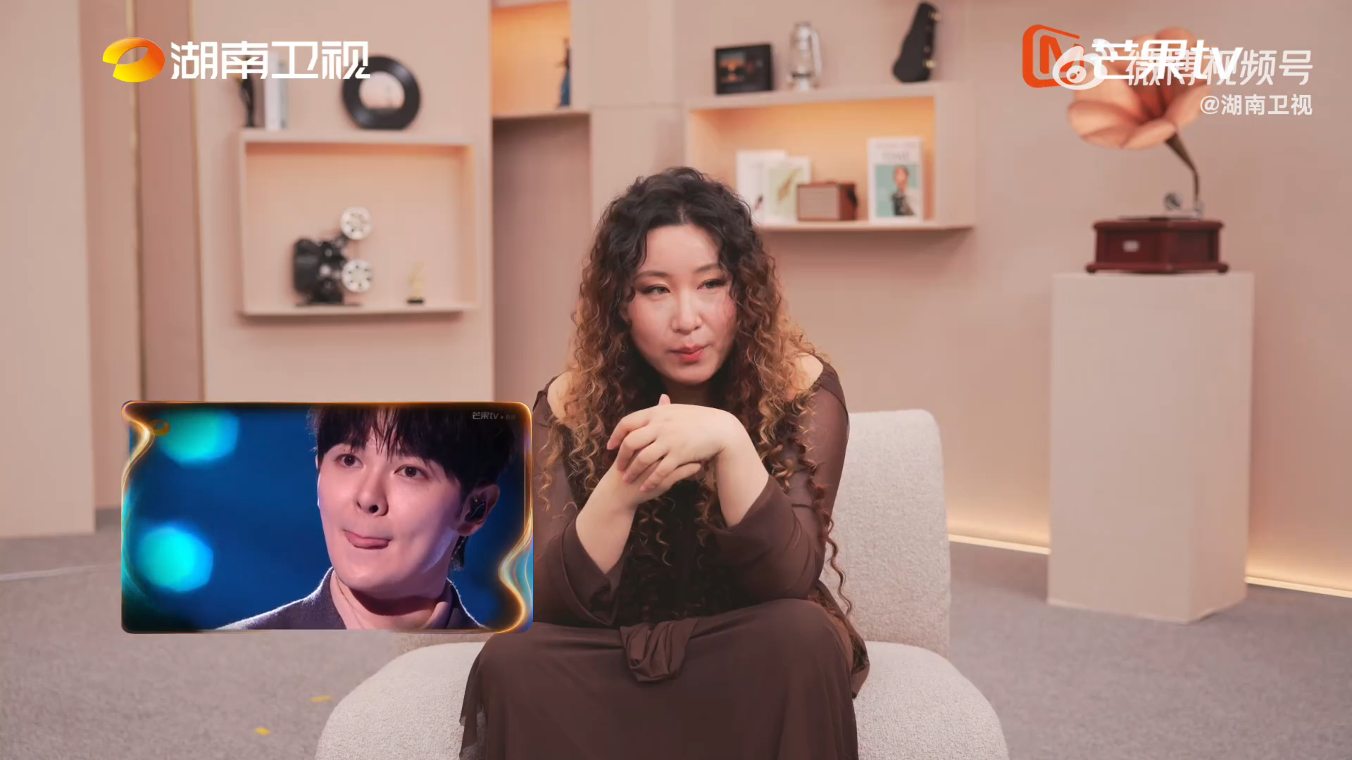锤娜丽莎尤长靖娱乐圈发小歌手2026锤娜丽莎谈及尤长靖圆梦歌手几度动容，从默默无