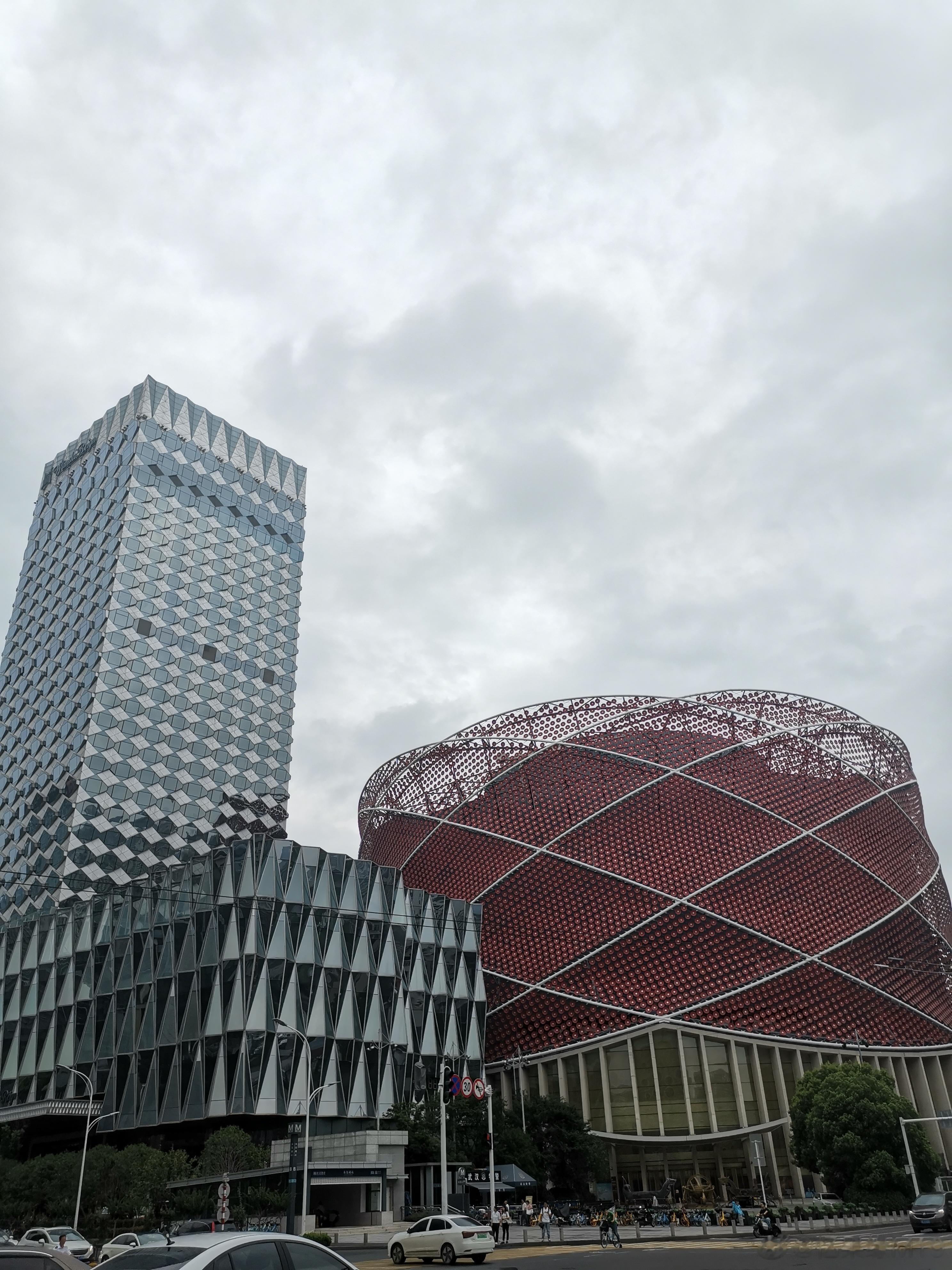 糖尿病眼病说来就来，哪些不良生活方式容易导致糖尿病眼病？赶紧看看吧！1、不健康的