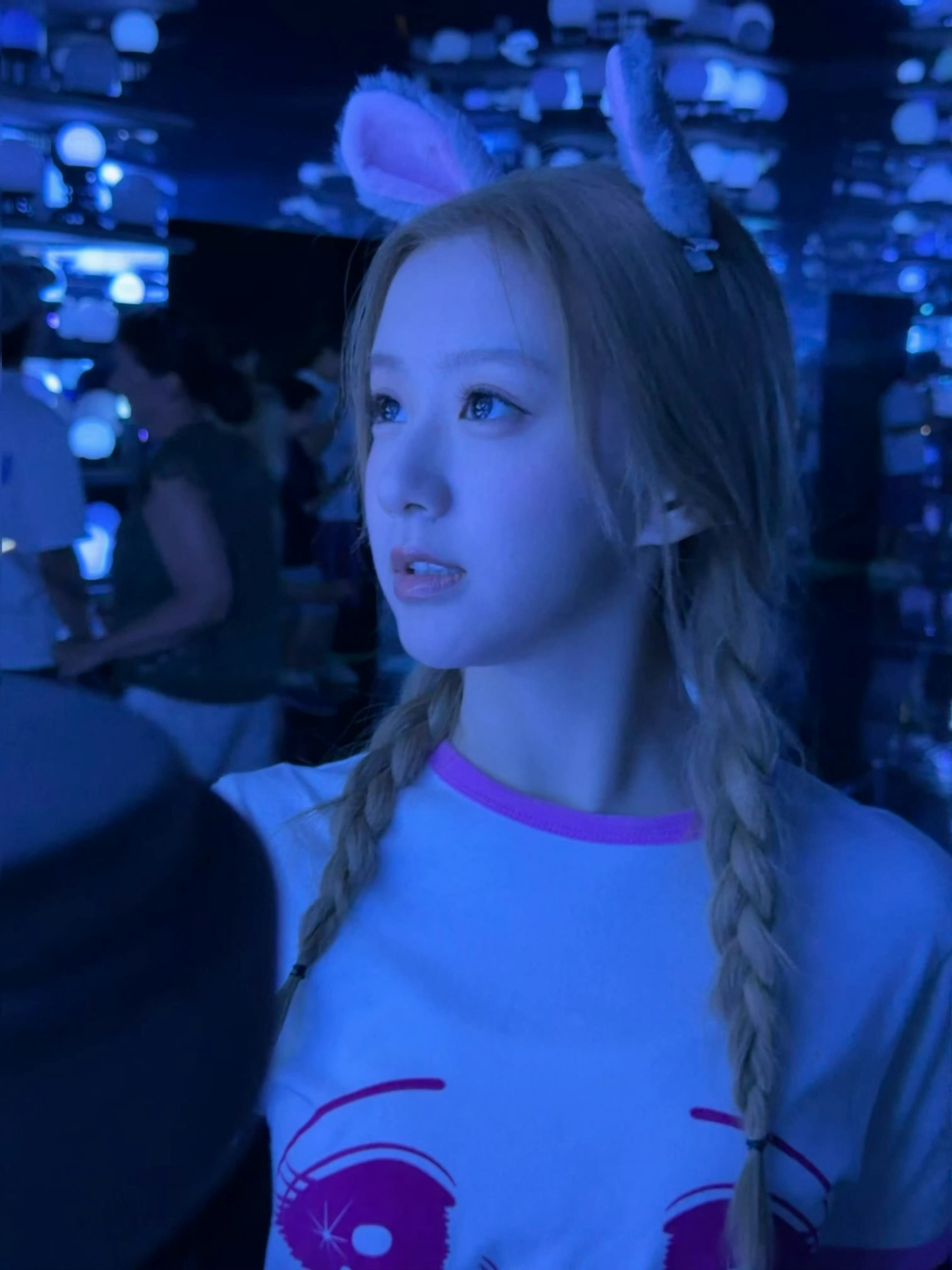 自然脸长这样有多无敌 很韩系洋气的幼态感（褒义） 永远都是女高的感觉….. 