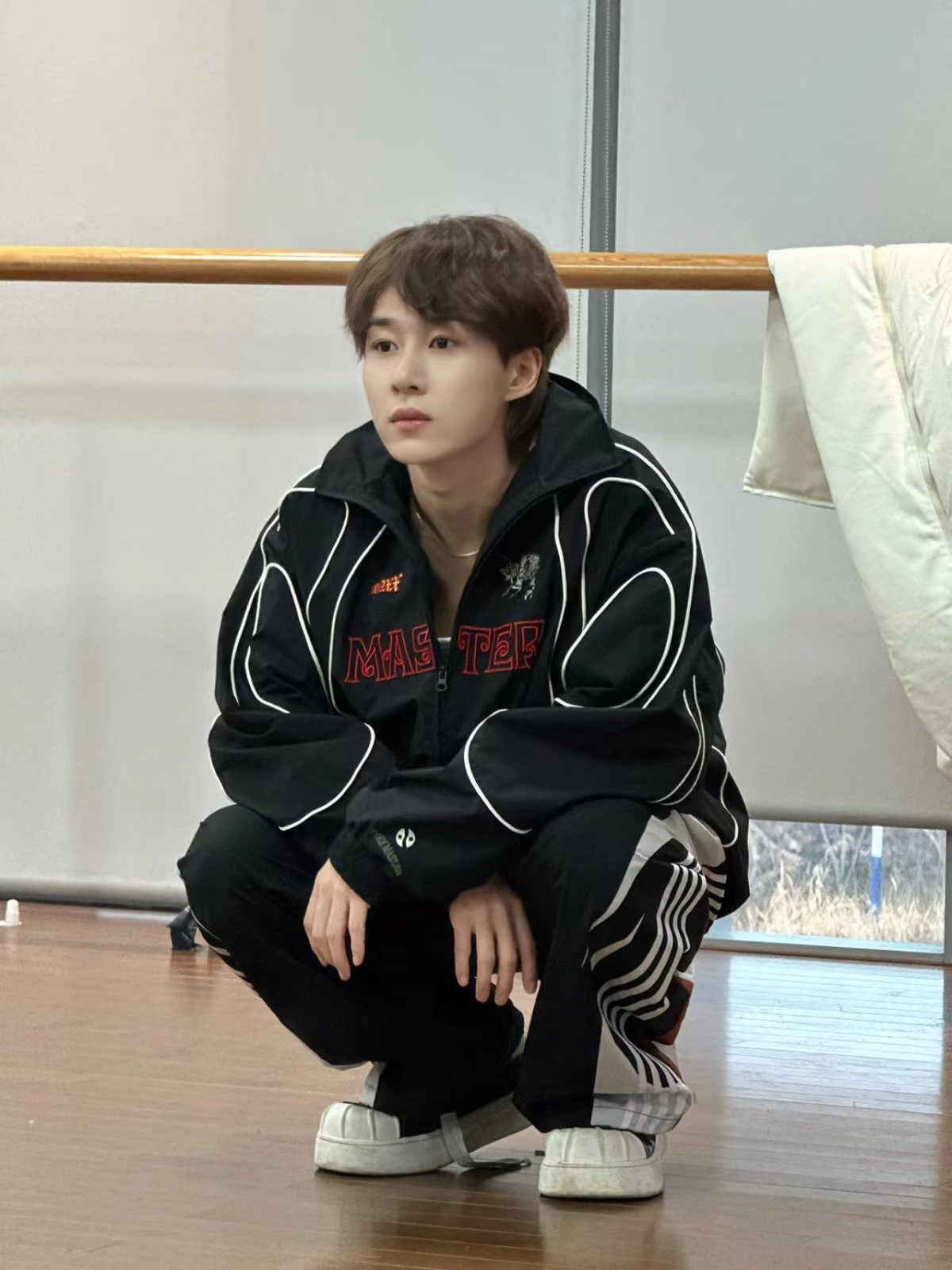 卓沅 💜 卓沅歌曲feel like 我以为我不会比今天更喜欢你了，但是我昨天