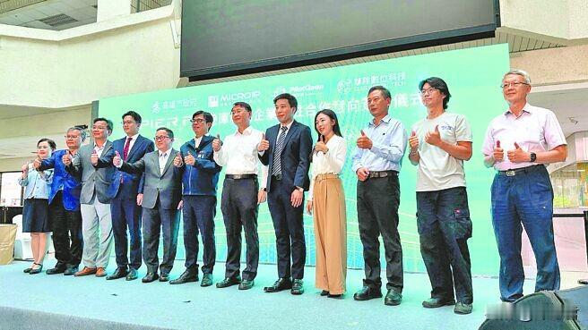 20260610曾是台湾香蕉出口重镇的高雄香蕉码头，转型为「PIER F栈叁库」