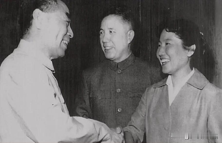 1963年5月29日，第二届《大众电影》百花奖颁奖典礼在北京政协礼堂举行，当时的