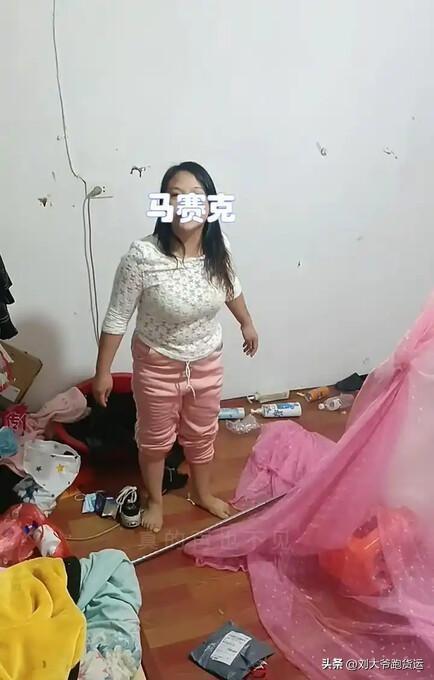 河南四婚女子怒砸小家痛斥丈夫：我三个前夫个个比你有钱有房还贴心！

婚姻本是避风