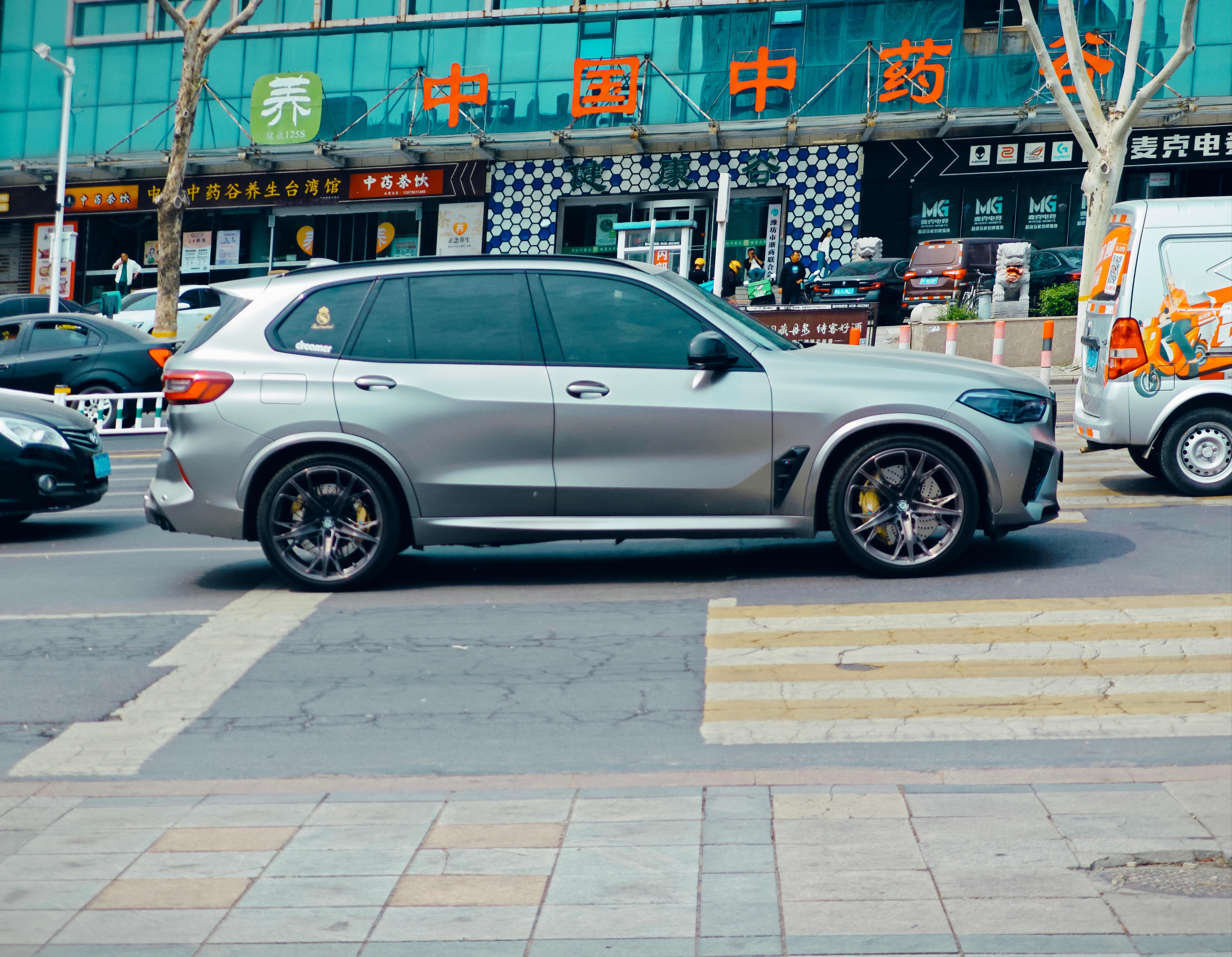 没想到啊，潍坊路上有狠货[doge]#你的下一台车# ​​​