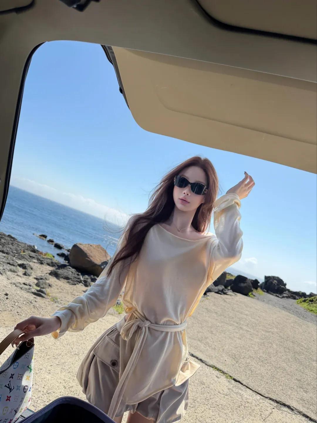 目光所至，碧海蓝天