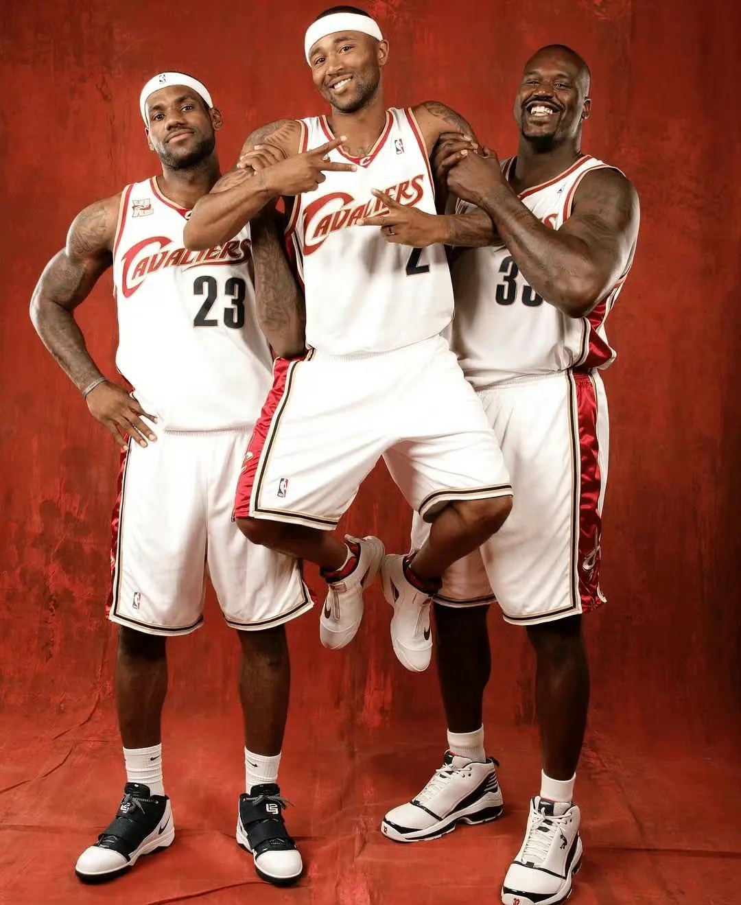 骑士詹姆斯nba媒体日nba 老照片回顾[照相机]还是以前的定妆照有意思[dog