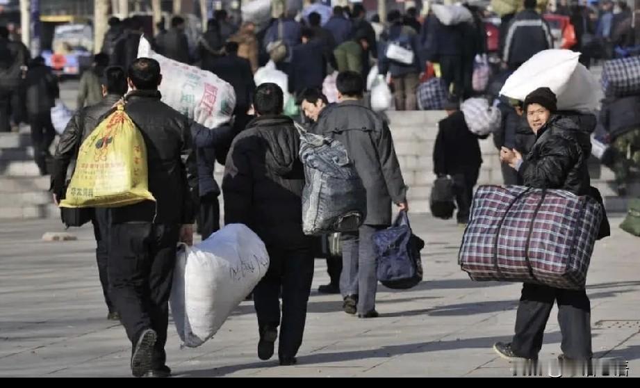 我觉得整天唱衰楼市的，都是穷人，都是没有楼，或者楼少的人。
可楼市真衰了，对谁儿