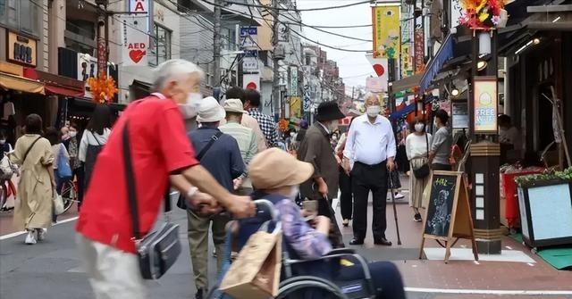 很多人曾说，国内总是唱衰日本，但日本真进入衰退期了吗？

上世纪八九十年代，日本